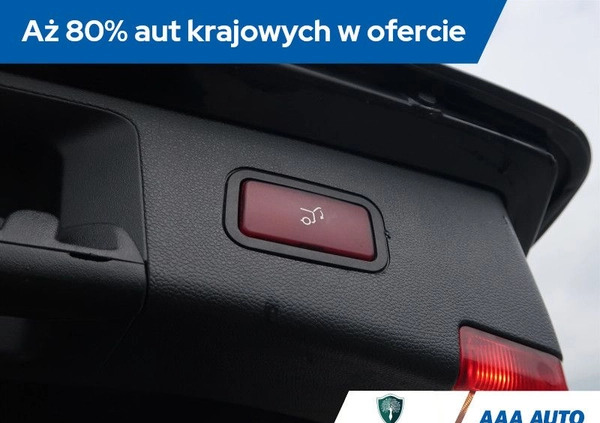 Mercedes-Benz Klasa E cena 50000 przebieg: 245079, rok produkcji 2010 z Radomsko małe 379